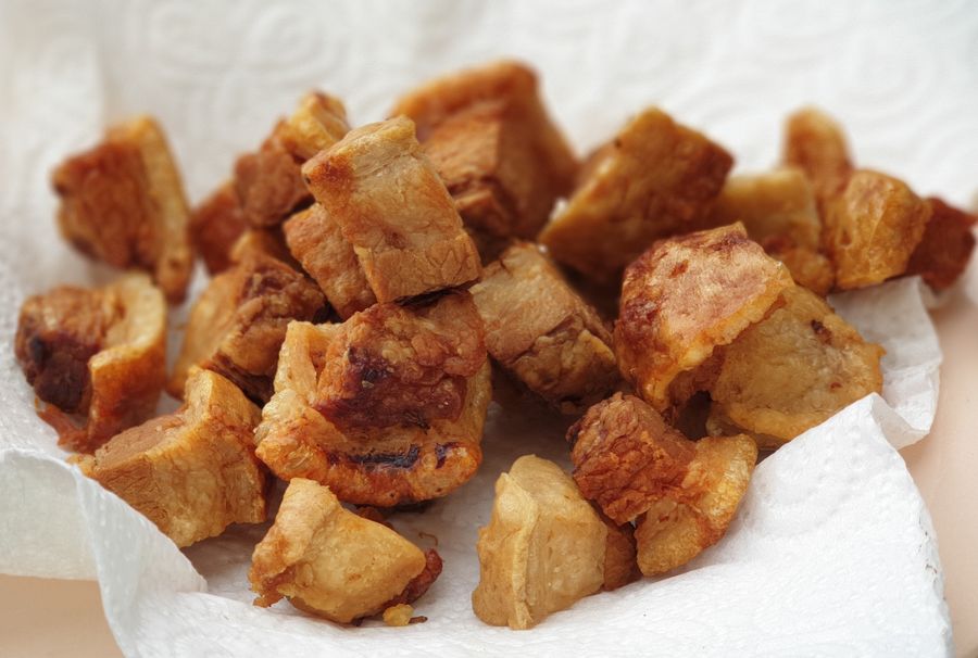 Deep-fried pork crackling bites